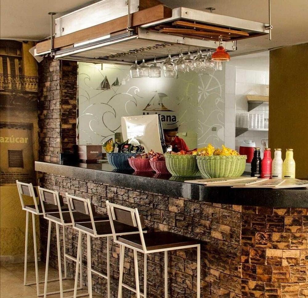 Hotel Buena Vista Express بوكارامانغا المظهر الخارجي الصورة