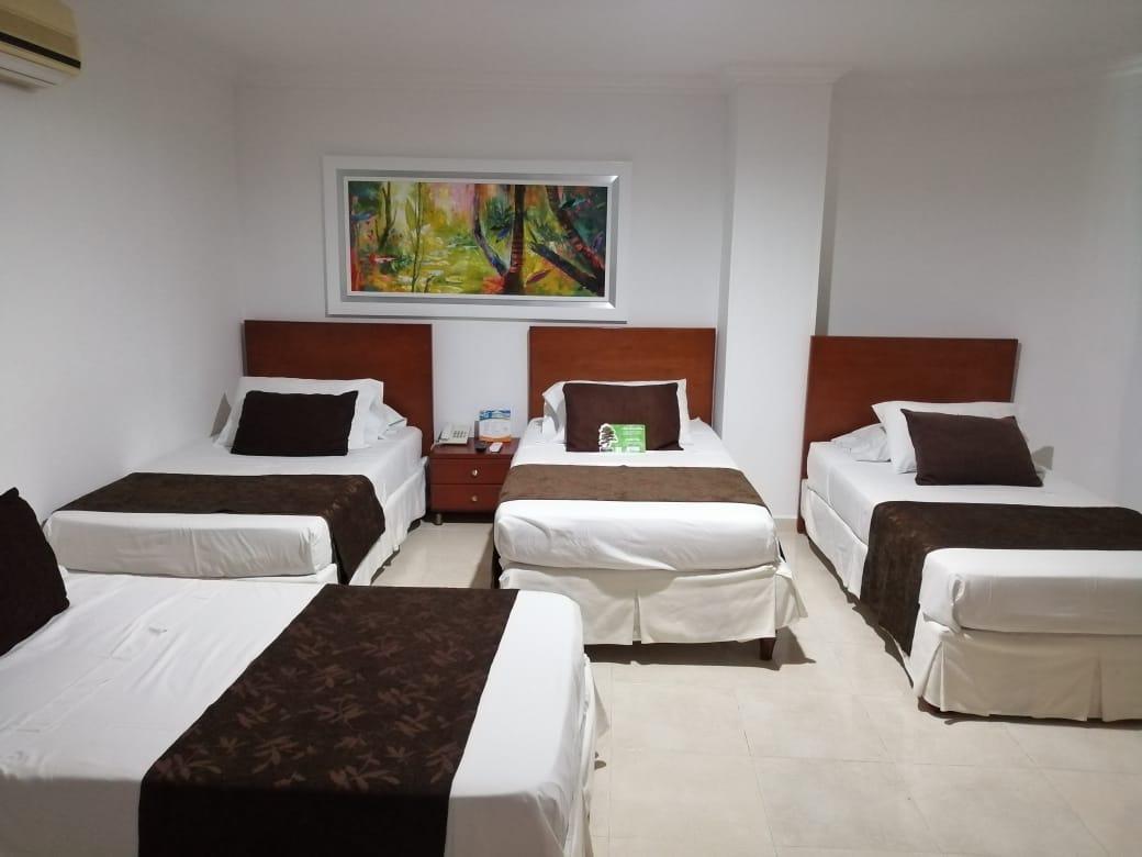 Hotel Buena Vista Express بوكارامانغا المظهر الخارجي الصورة