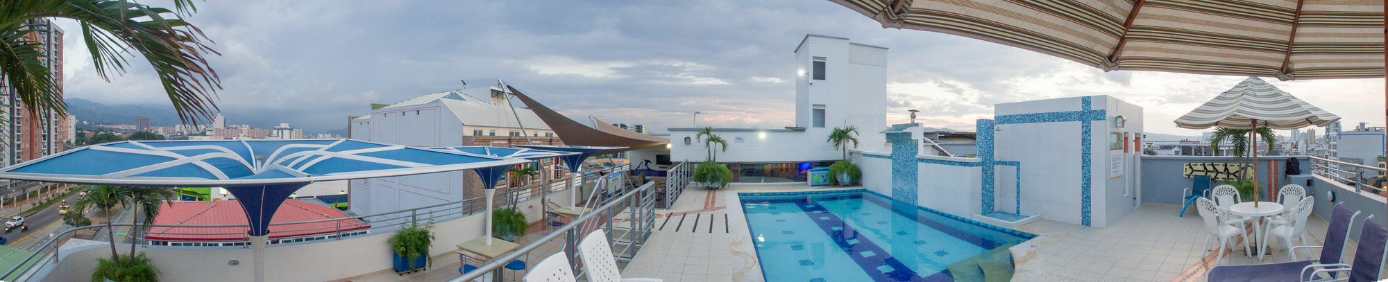 Hotel Buena Vista Express بوكارامانغا المظهر الخارجي الصورة