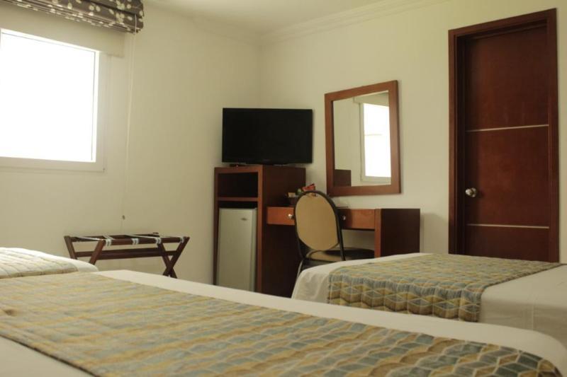 Hotel Buena Vista Express بوكارامانغا المظهر الخارجي الصورة
